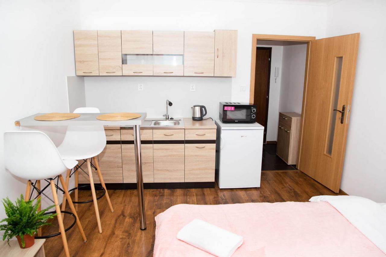 Cosy Studio In Nove Zamky Exterior foto